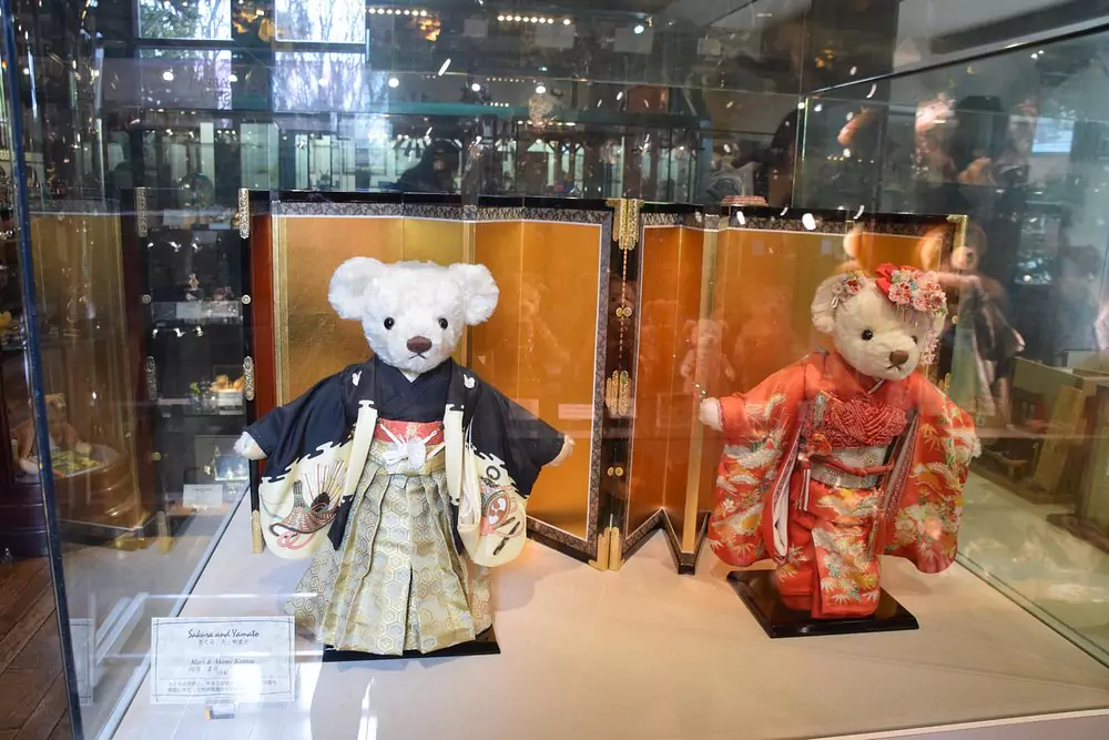 teddy bear museum