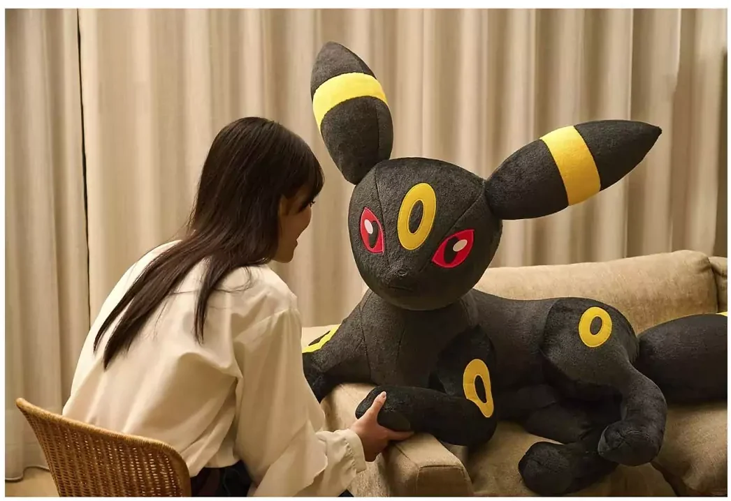 31-Inch Umbreon Poké Plush