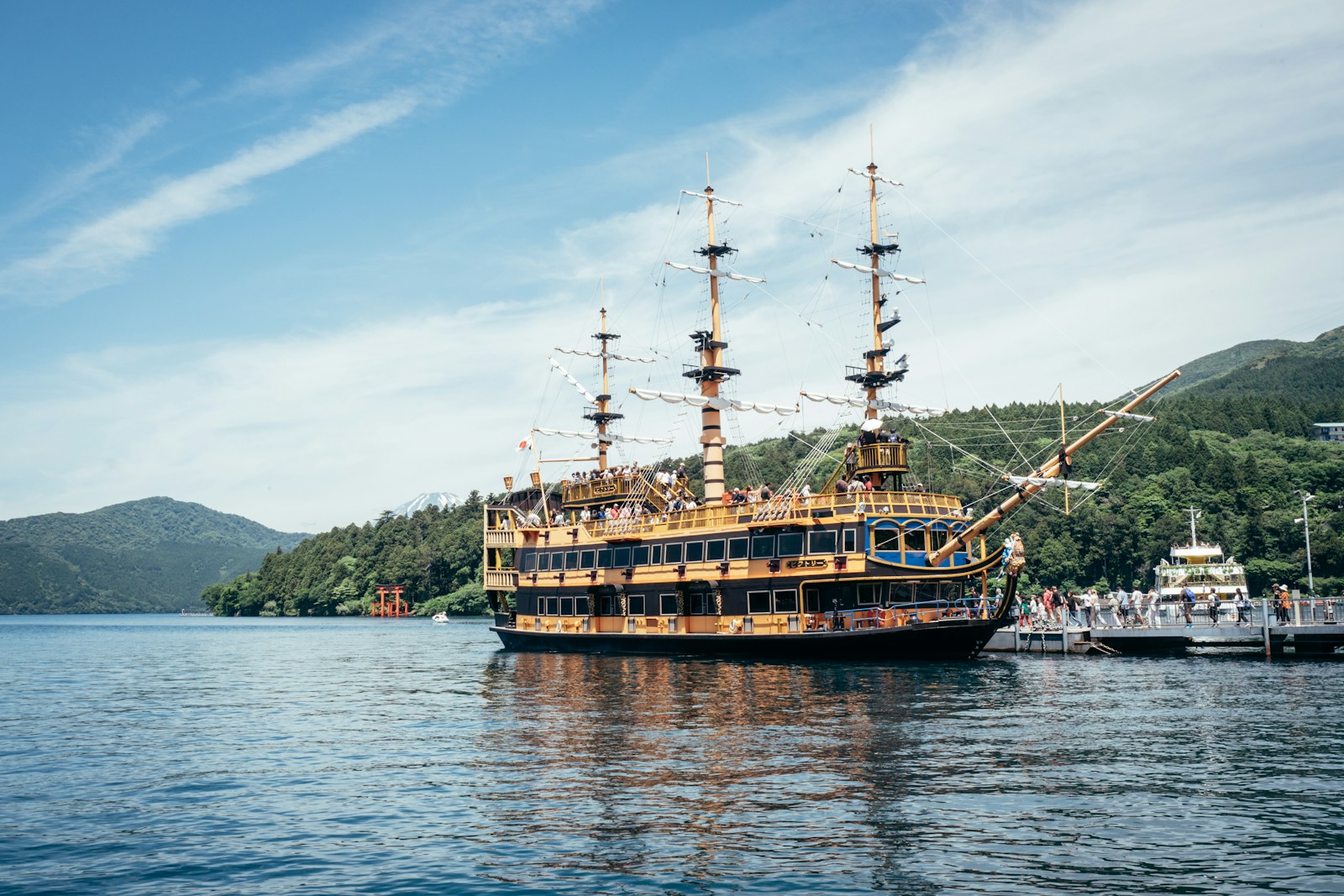 Sightseeing ship on Lake Ashi in Hakone